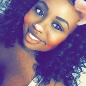 Meet your Posher, Cierra